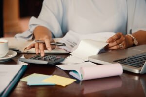 Leia mais sobre o artigo Como executar pensão alimentícia contra alguém que mora no exterior?