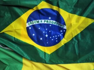 Leia mais sobre o artigo Como funciona a autorização de residência para estrangeiro no Brasil?